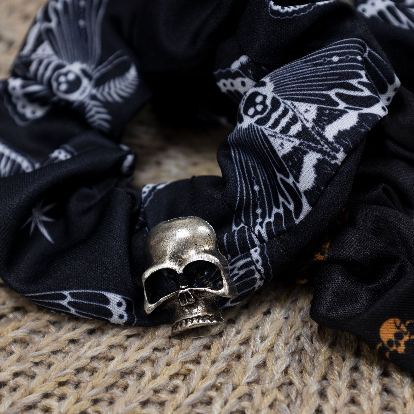 Dark Harmonie Scrunchies