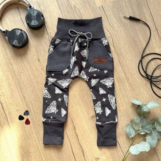 Neue Farbe: Mitwachshose Motte