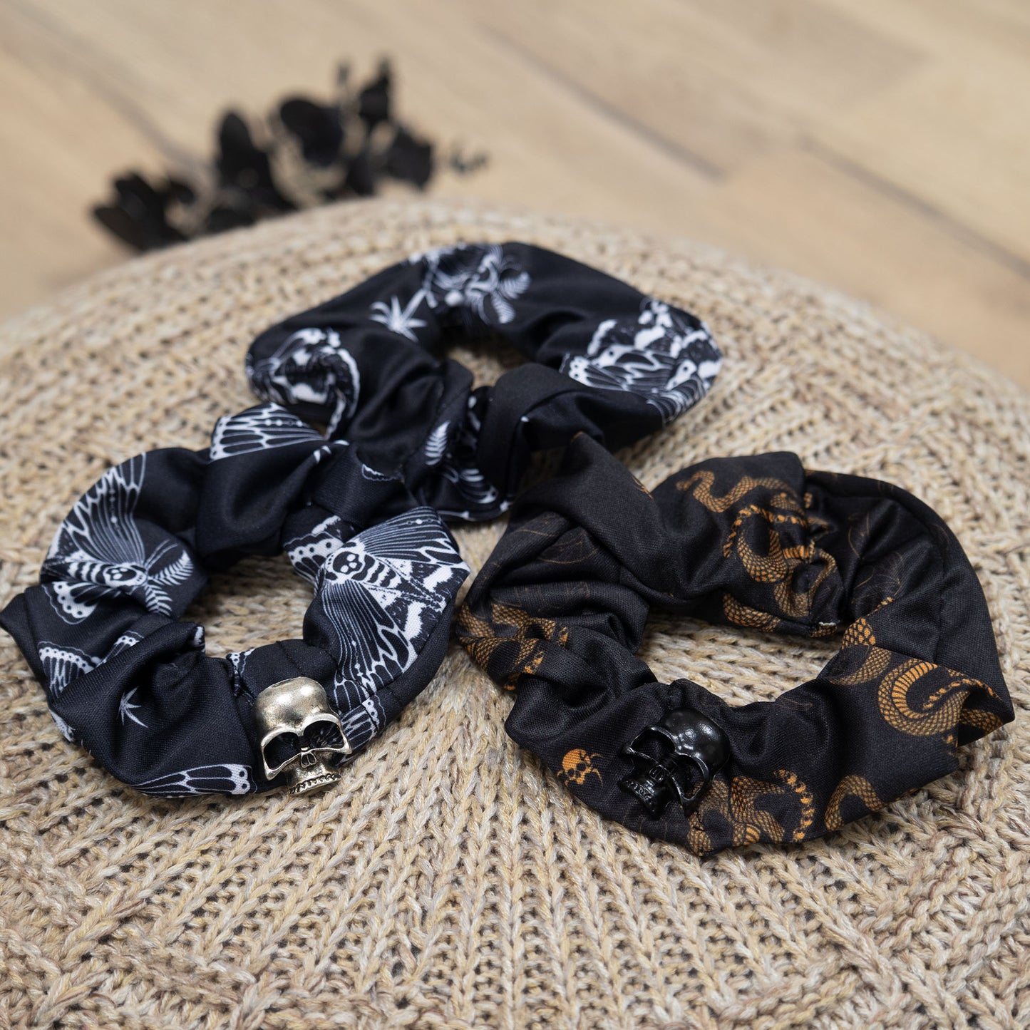 Dark Harmonie Scrunchies